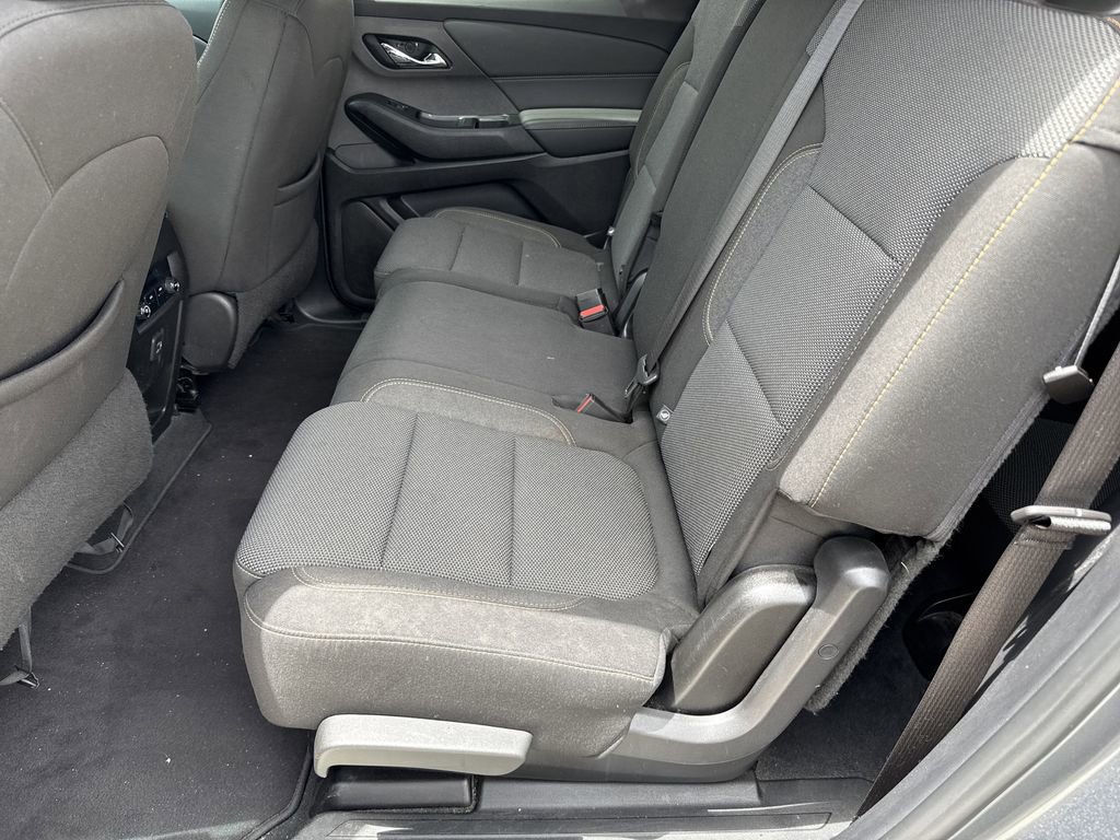 Used 2021 Chevrolet Traverse LS FWD image 21