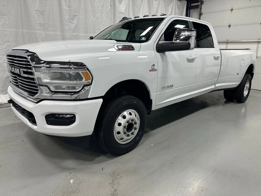 Used 2024 RAM 3500 Laramie image 3