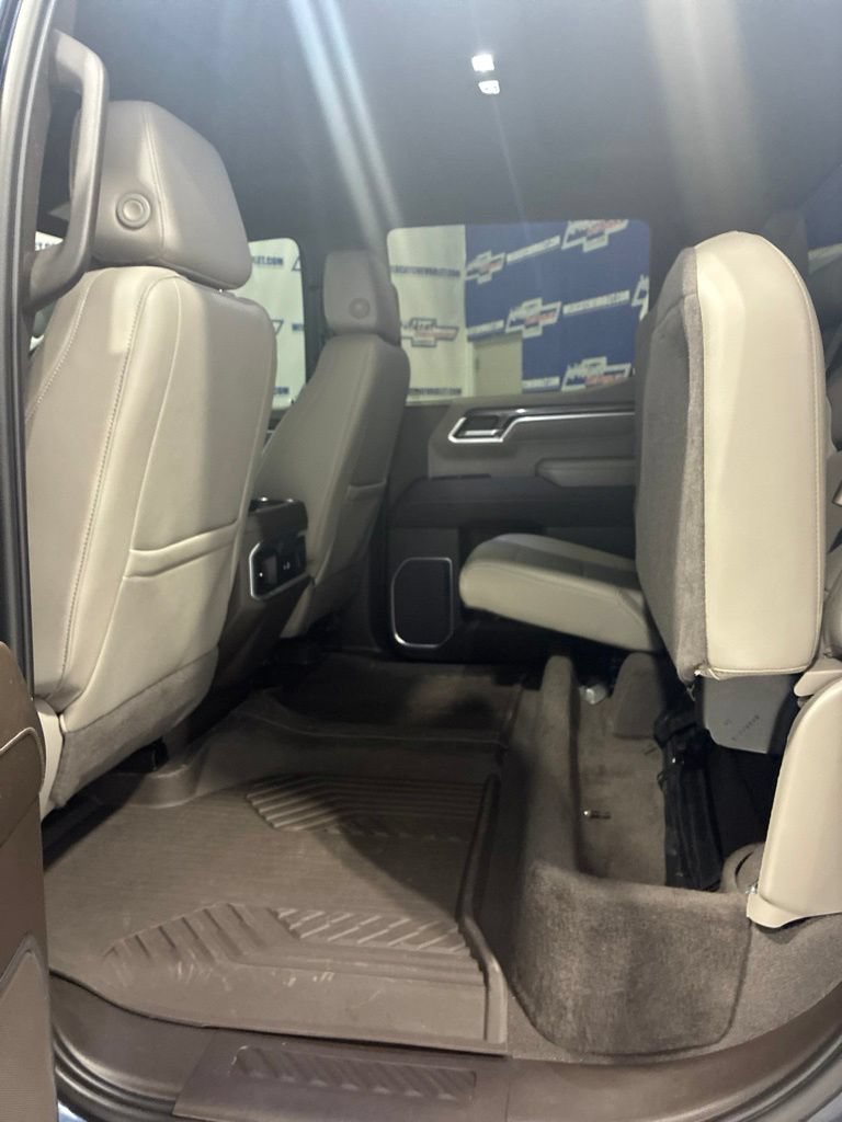 Used 2022 Chevrolet Silverado 1500 LTZ w/ Z71 Off-Road Package AWD/4WD image 39