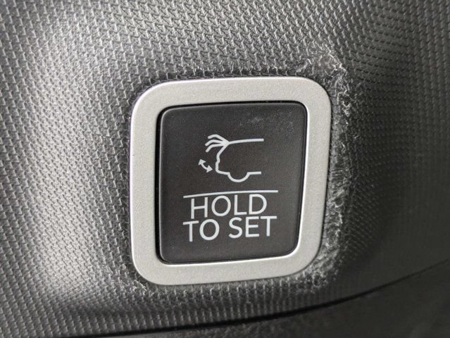 Certified 2022 Jeep Grand Cherokee Altitude RWD image 13