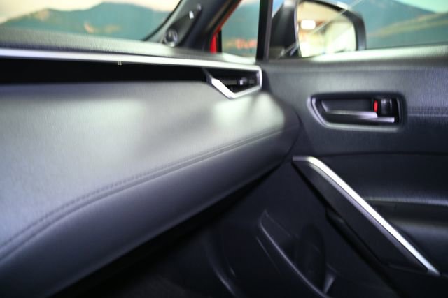 Used 2024 Toyota Corolla Cross AWD Hybrid w/ Moonroof Package image 34