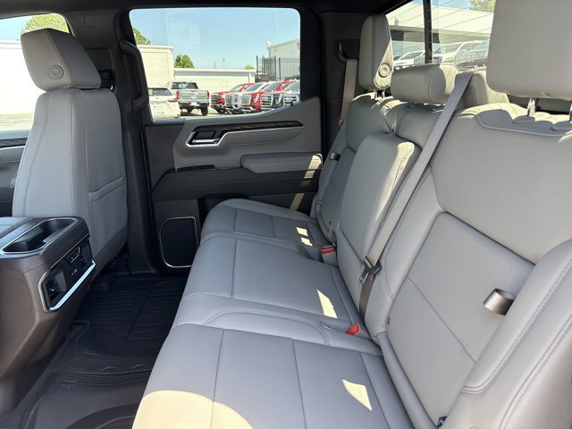 New 2026 GMC Sierra 1500 SLT w/ SLT Premium Plus Package AWD/4WD image 6
