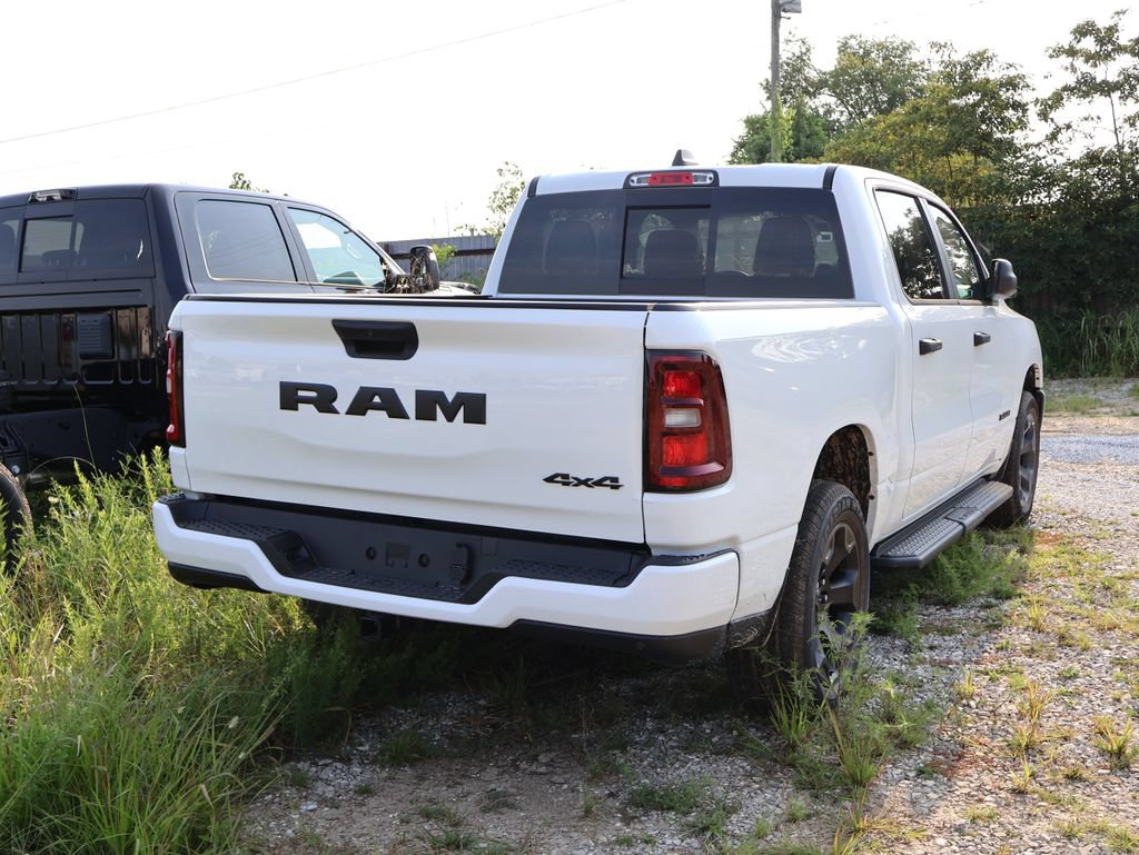 New 2026 RAM 1500 Express AWD/4WD image 15