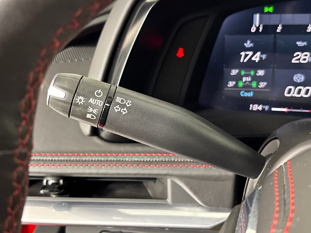 Used 2021 Chevrolet Corvette Stingray Premium Cpe w/ Z51 Performance Package RWD image 20