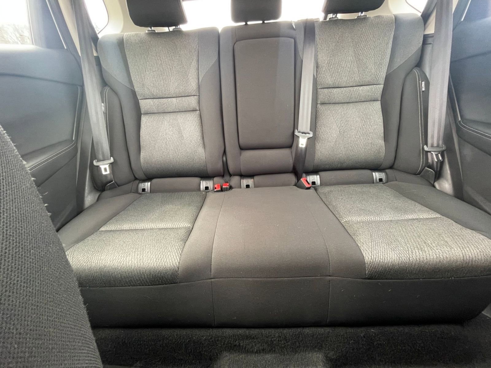 Used 2025 Nissan Rogue SV image 38