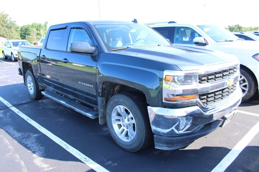 Used 2018 Chevrolet Silverado 1500 LT w/ All Star Edition AWD/4WD image 2