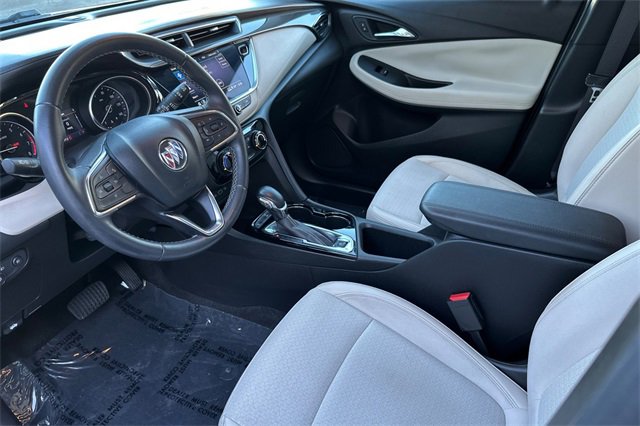 Used 2022 Buick Encore GX Preferred image 2