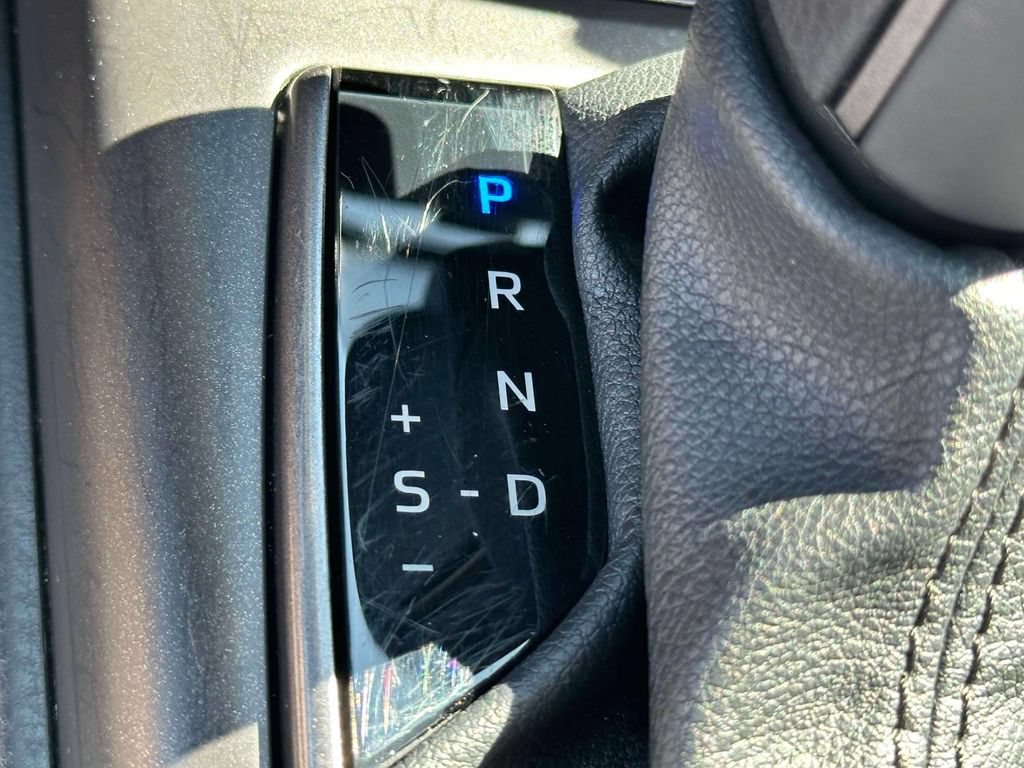 Used 2023 Toyota Camry SE AWD/4WD image 27