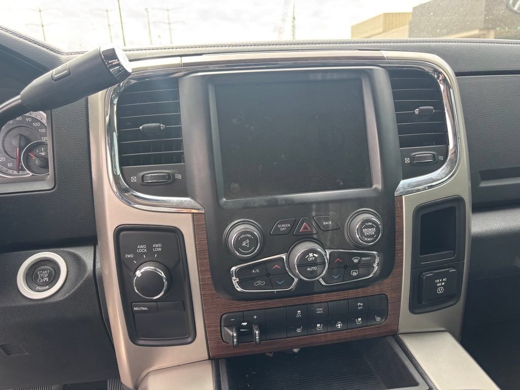 Used 2014 RAM 2500 Laramie w/ Convenience Group AWD/4WD image 9