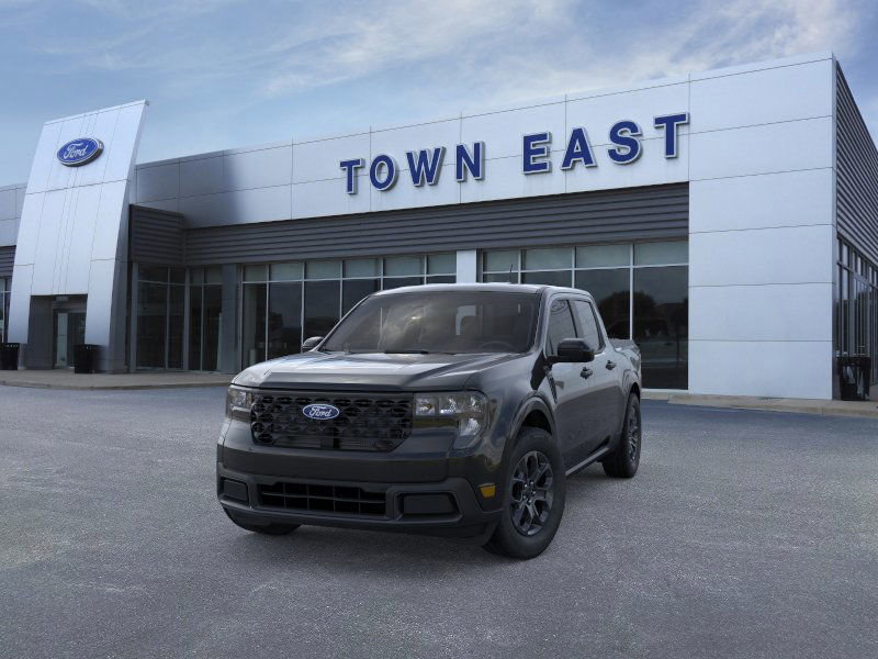 New 2025 Ford Maverick XLT image 2