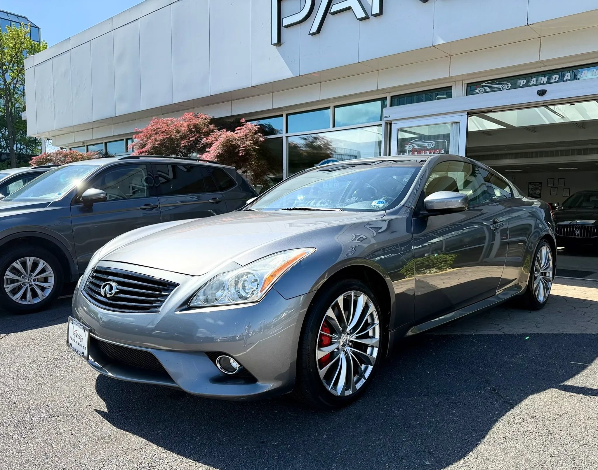 Used 2013 INFINITI G37 Journey w/ Premium Pkg RWD image 3