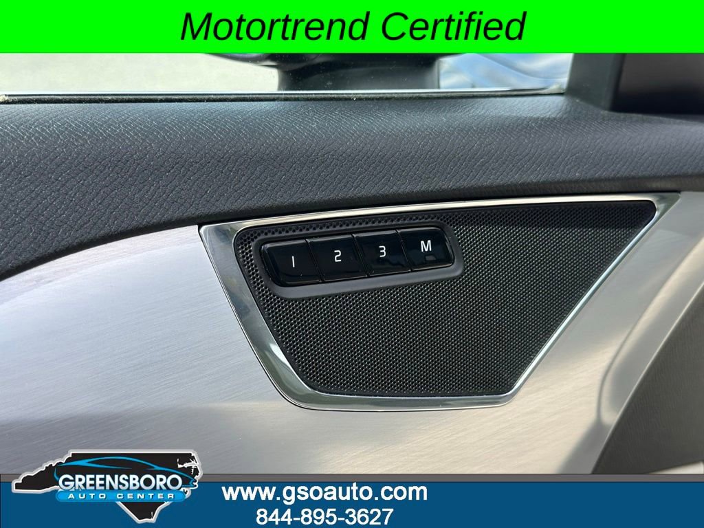 Used 2017 Volvo XC90 T6 Momentum w/ Vision Package AWD/4WD image 15