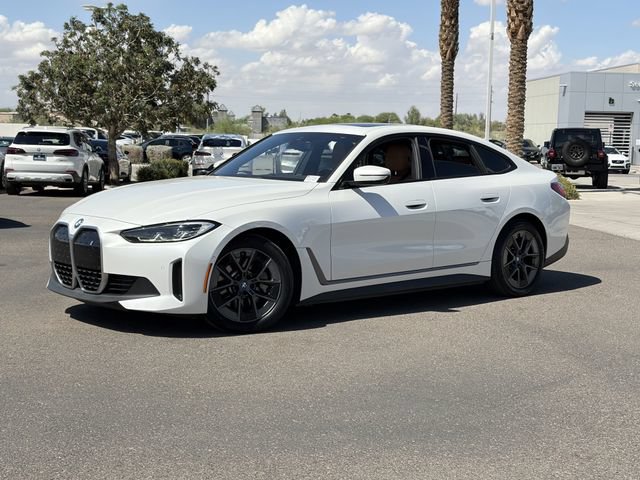 Certified 2022 BMW i4 eDrive40 w/ Parking Assistance Package RWD image 2