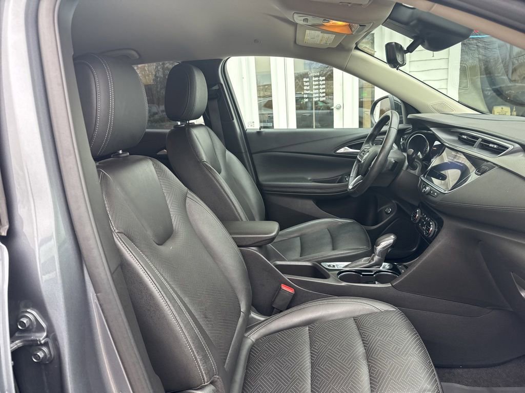 Used 2020 Buick Encore GX Essence w/ Advanced Technology Package image 49