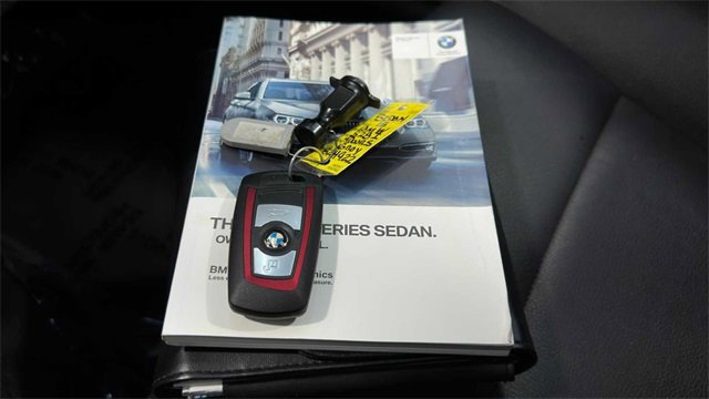 Used 2015 BMW 528i Sedan image 28