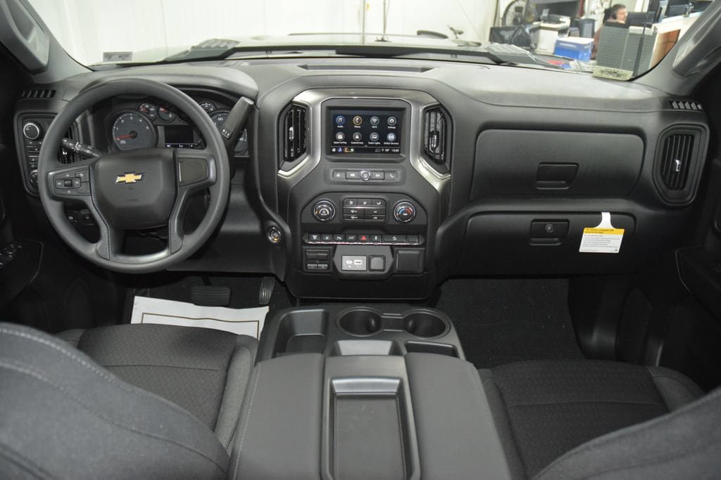 New 2026 Chevrolet Silverado 2500 Custom w/ Custom Value Package AWD/4WD image 32