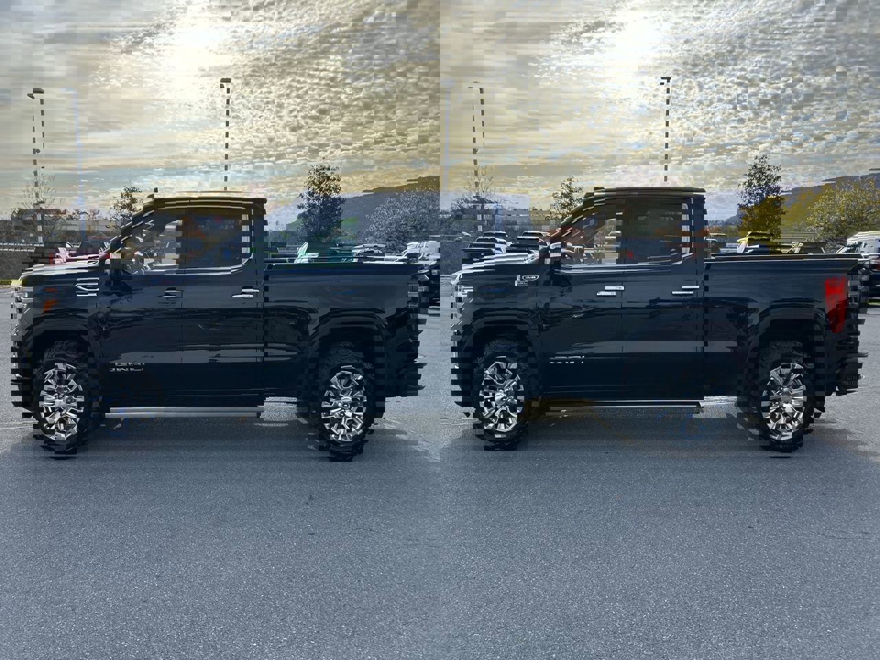 Used 2019 GMC Sierra 1500 Denali image 4