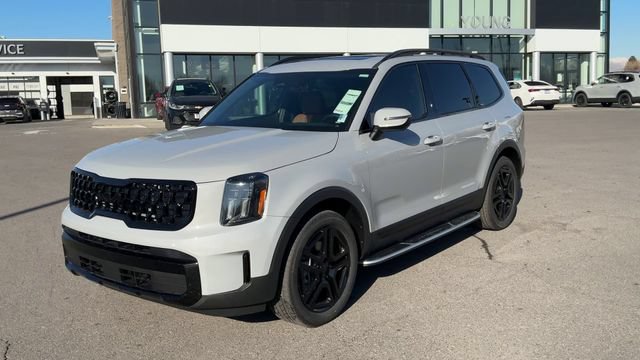 Used 2025 Kia Telluride EX X-Line AWD/4WD image 3