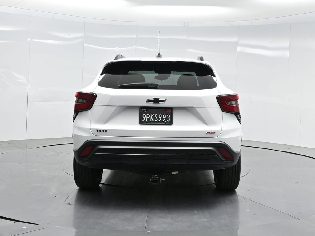 Used 2024 Chevrolet Trax RS w/ Sunroof Package image 37
