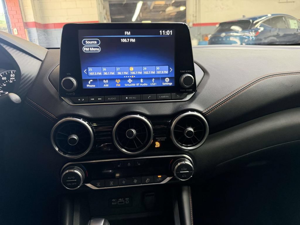Used 2022 Nissan Sentra SR w/ SR Premium Package FWD image 15