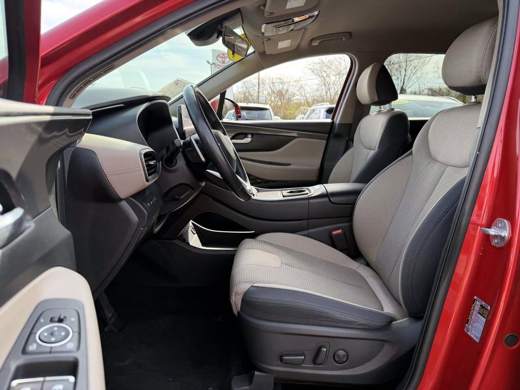 Certified 2023 Hyundai Santa Fe SEL image 9