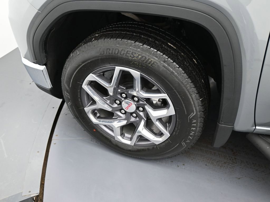 Used 2026 GMC Sierra 1500 SLE w/ Preferred Package image 8