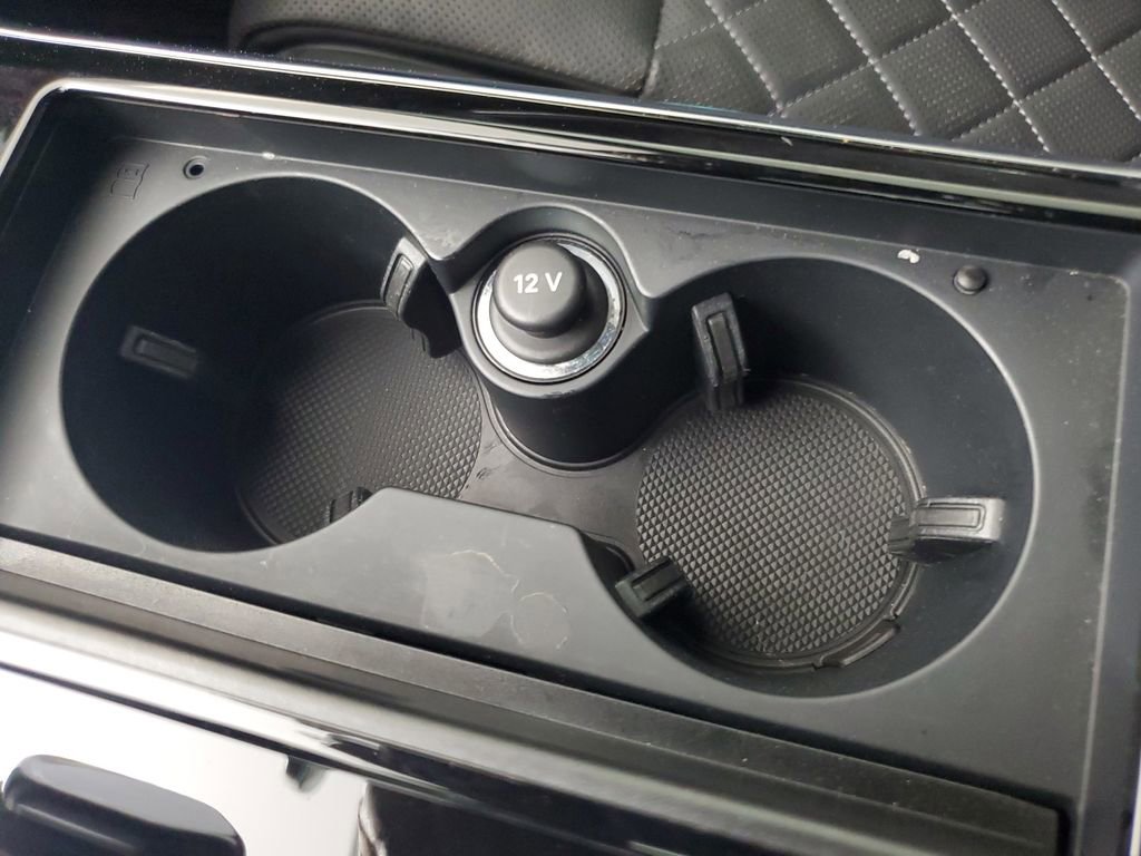 Used 2023 Audi S8 w/ S8 Executive Package image 30