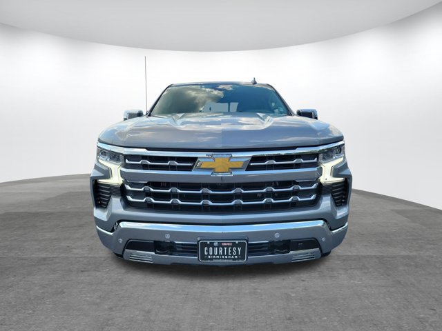 Used 2024 Chevrolet Silverado 1500 LTZ image 2
