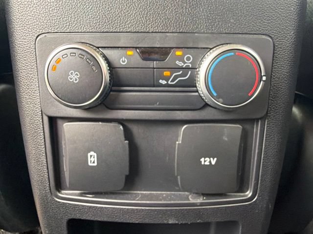Used 2020 Ford Explorer XLT w/ Equipment Group 202A AWD/4WD image 22