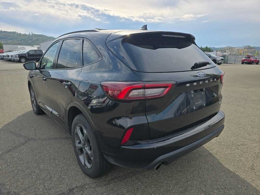 Used 2024 Ford Escape ST-Line AWD/4WD image 9