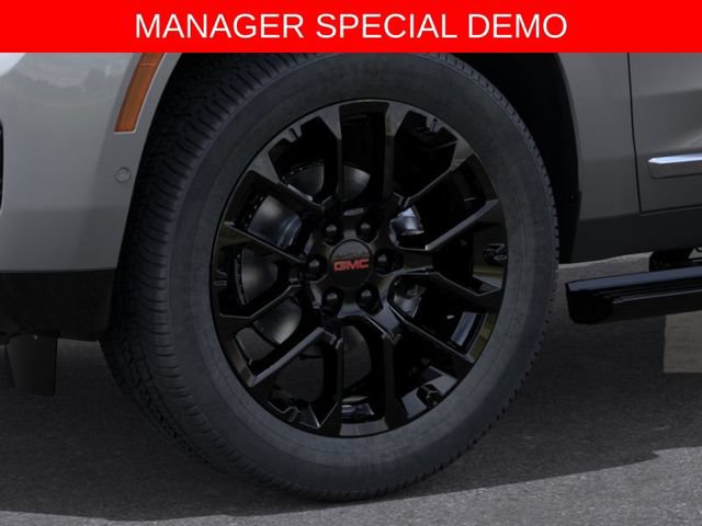 Used 2026 GMC Yukon XL Denali w/ Denali Reserve Package AWD/4WD image 9