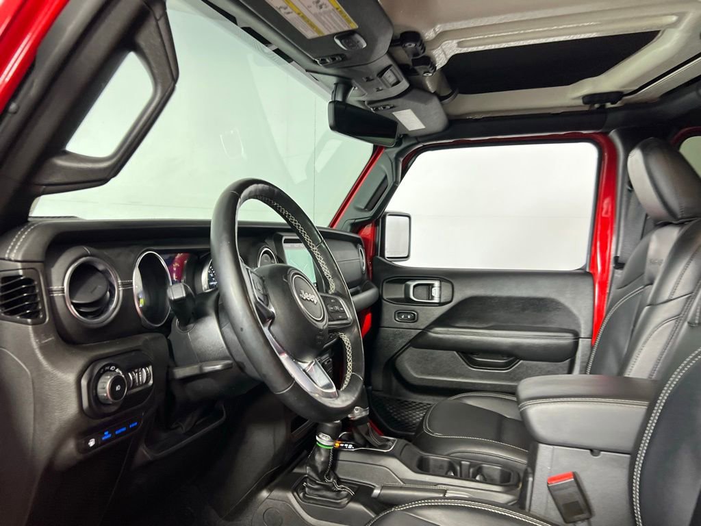 Used 2022 Jeep Wrangler Unlimited Sahara w/ Cold Weather Group image 21