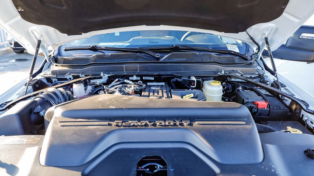 New 2026 RAM 3500 Big Horn AWD/4WD image 31
