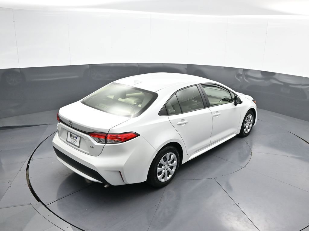 Certified 2022 Toyota Corolla LE FWD image 37
