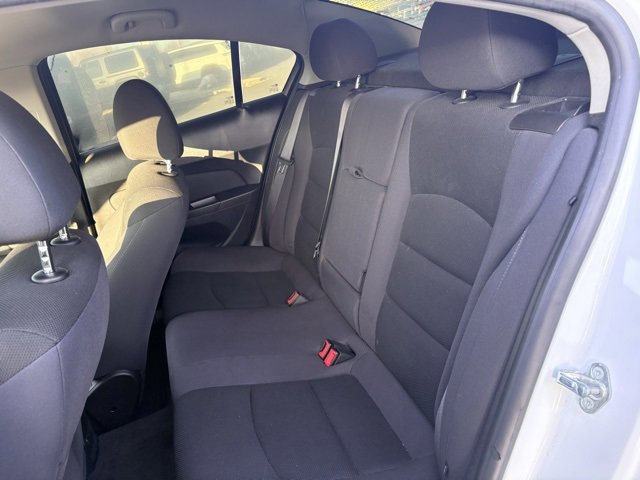 Used 2015 Chevrolet Cruze LT image 9