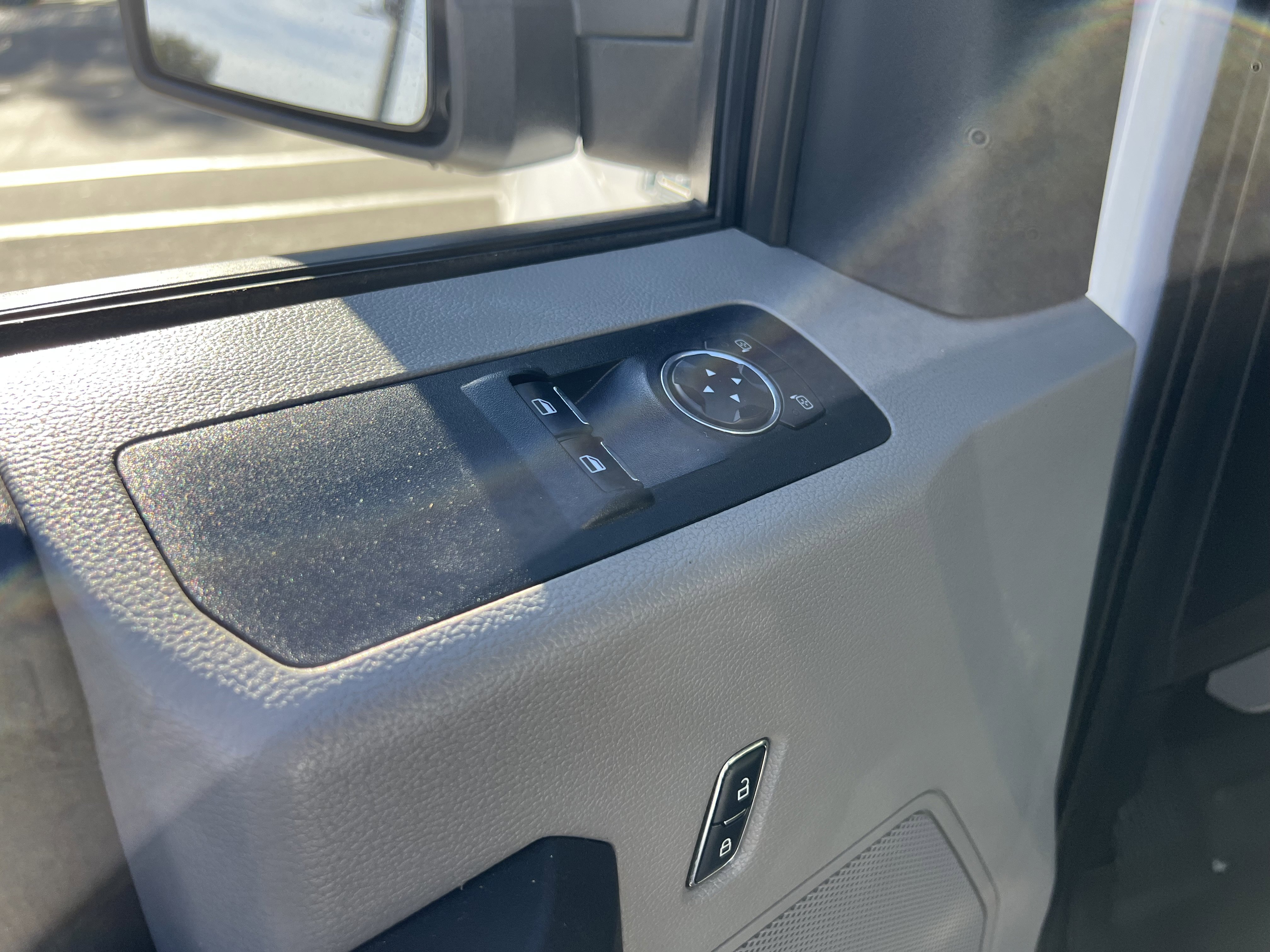 Used 2017 Ford F150 XL w/ Equipment Group 101A Mid RWD image 14