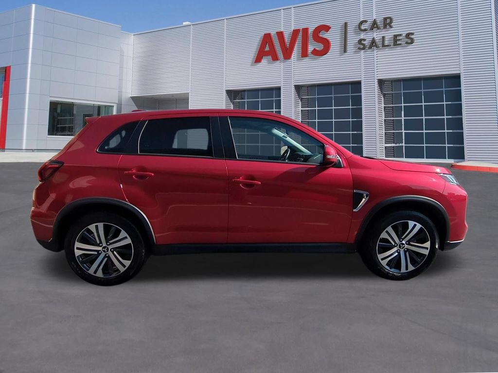 Used 2025 Mitsubishi Outlander Sport SE AWD/4WD image 5