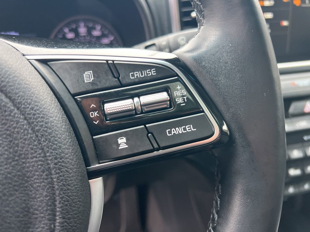 Used 2022 Kia Sportage EX w/ EX Technology Package image 16