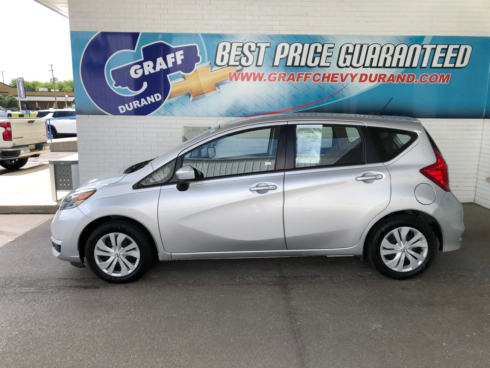 Used 2017 Nissan Versa Note SV FWD image 5