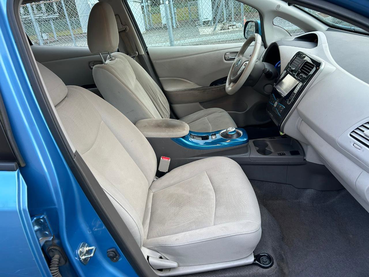 Used 2012 Nissan Leaf SL w/ Eco Design Pkg image 15