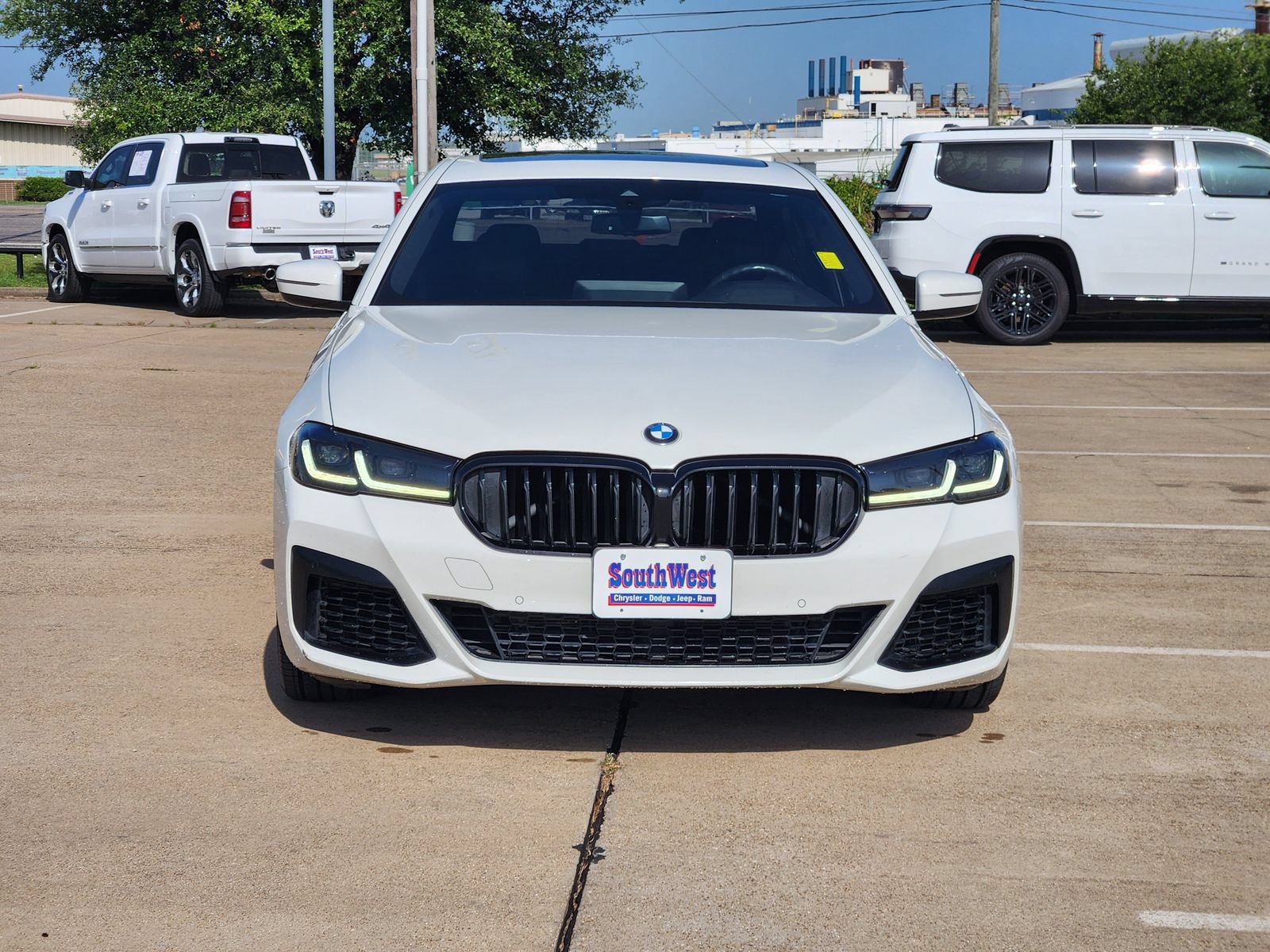Used 2022 BMW 540i w/ M Sport Package RWD image 6