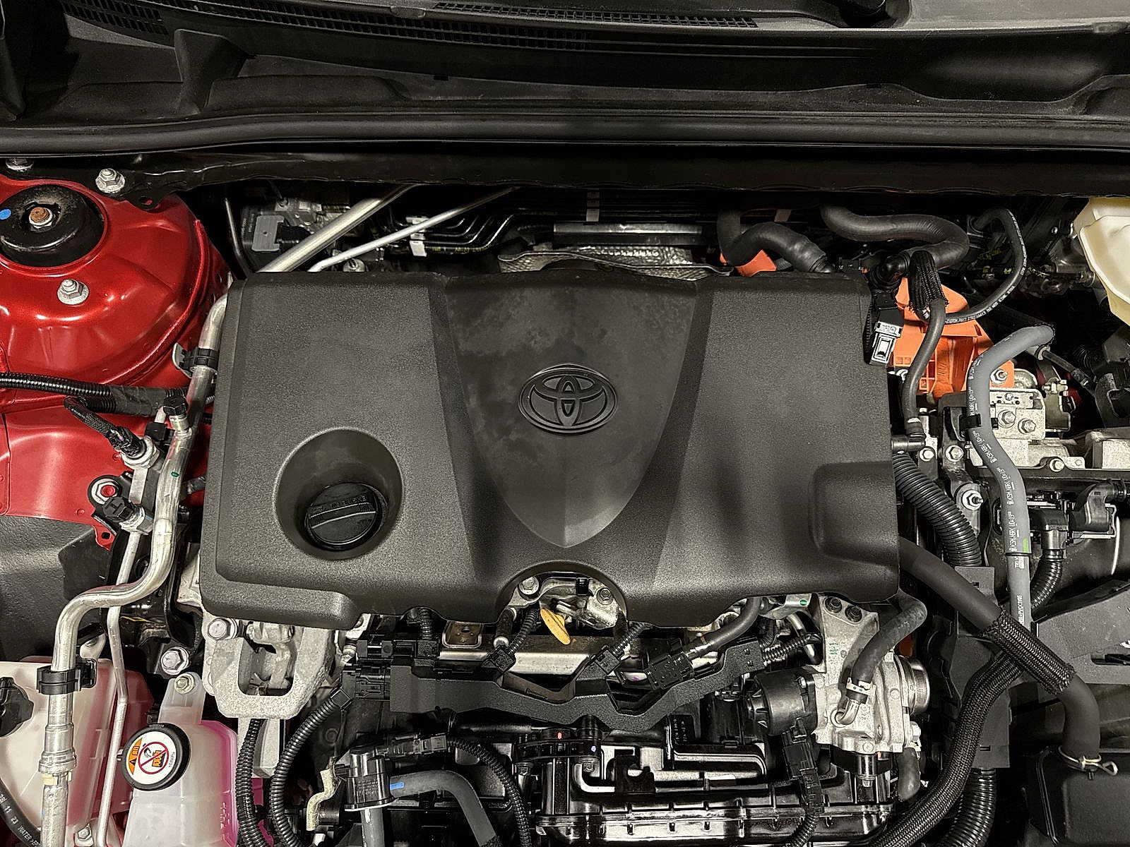 Used 2025 Toyota Camry SE FWD image 12