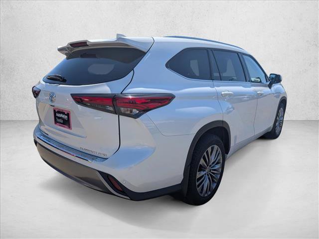 Used 2021 Toyota Highlander Platinum AWD/4WD image 5