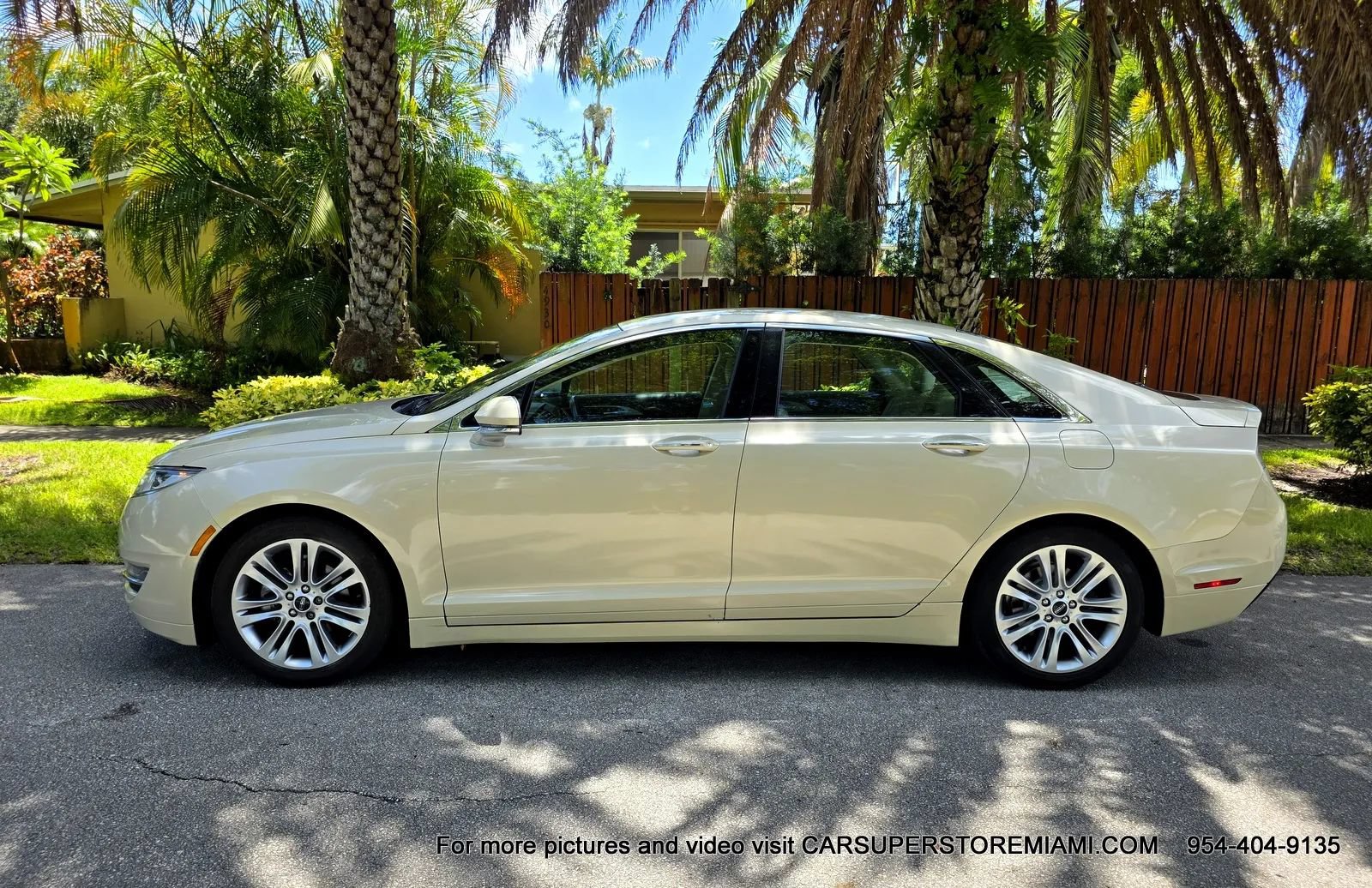 Used 2014 Lincoln MKZ Hybrid w/ Equipment Group 202A Reserve FWD image 10