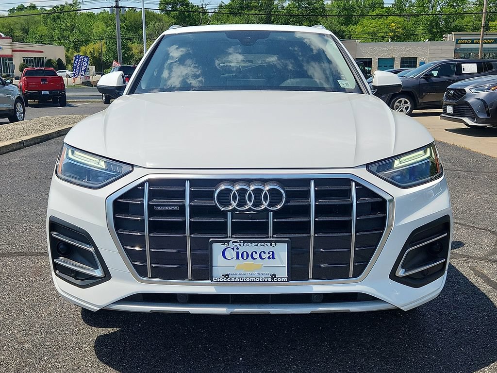 Used 2021 Audi Q5 2.0T Premium Plus w/ Premium Plus Package AWD/4WD image 2