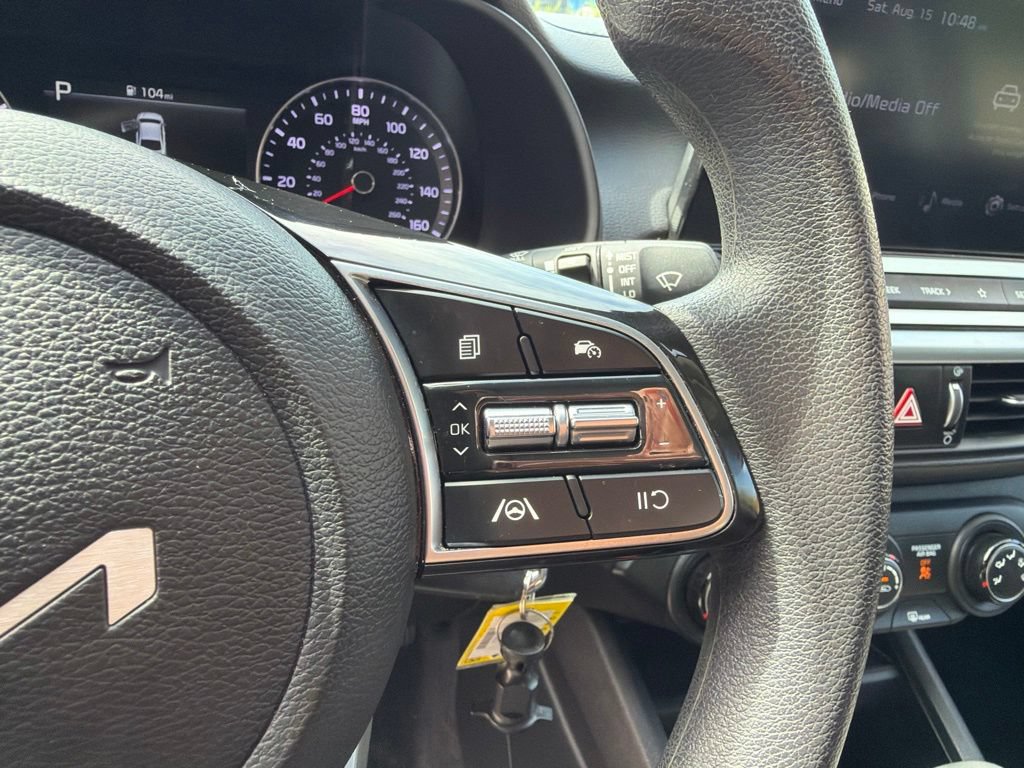 Certified 2022 Kia Forte LXS FWD image 18