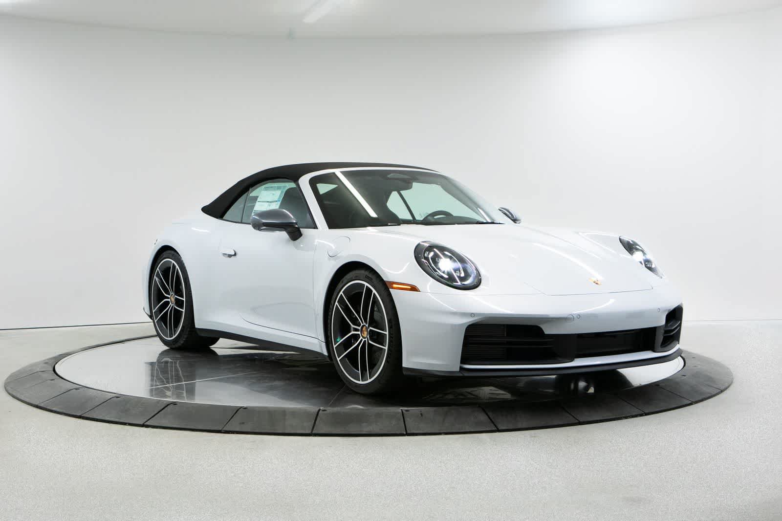 New 2026 Porsche 911 Carrera T RWD image 9