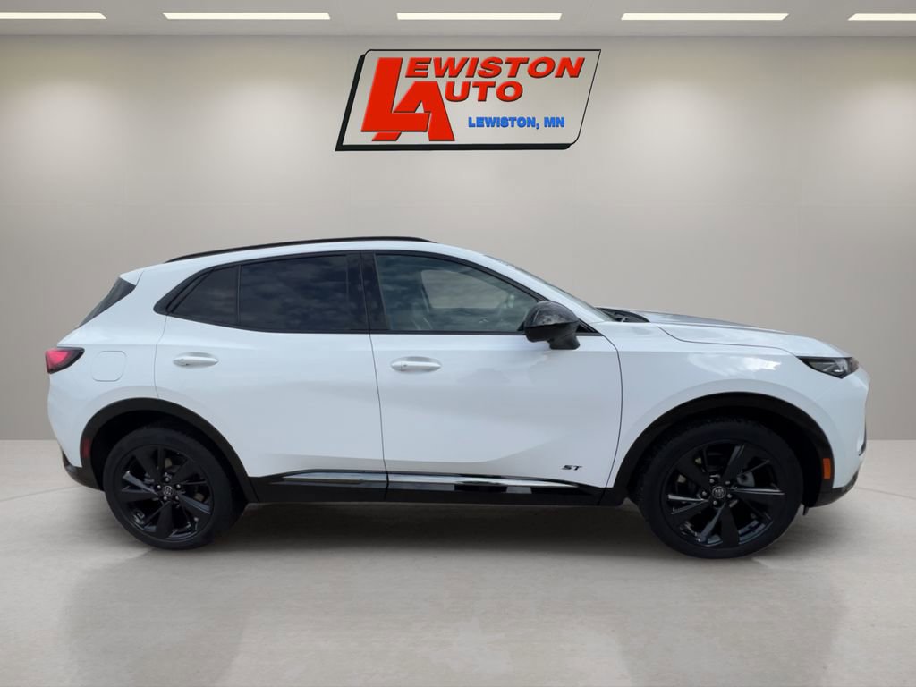 Certified 2025 Buick Envision Sport Touring image 6