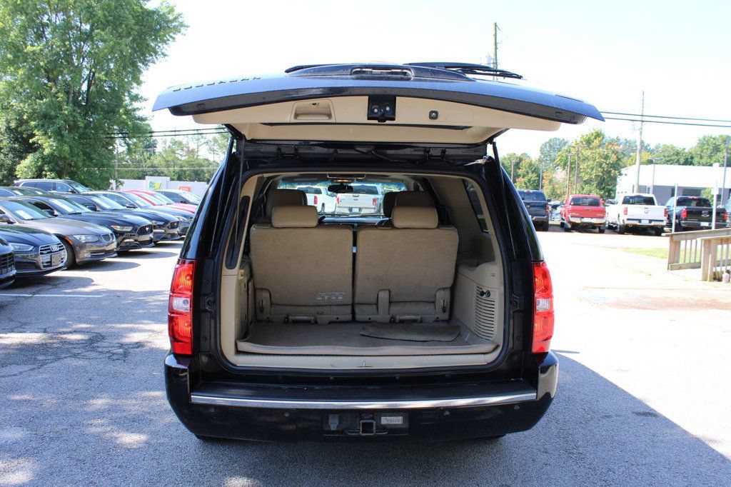 Used 2011 Chevrolet Suburban LTZ RWD image 23