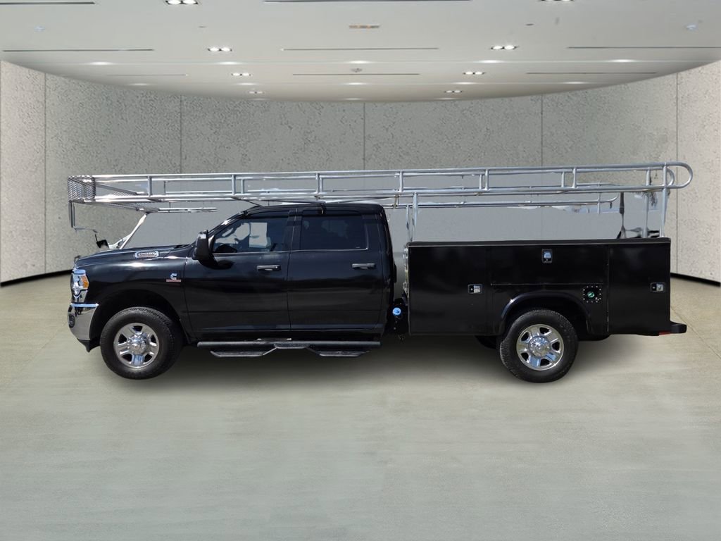 Used 2024 RAM 3500 Tradesman w/ Chrome Appearance Group image 6